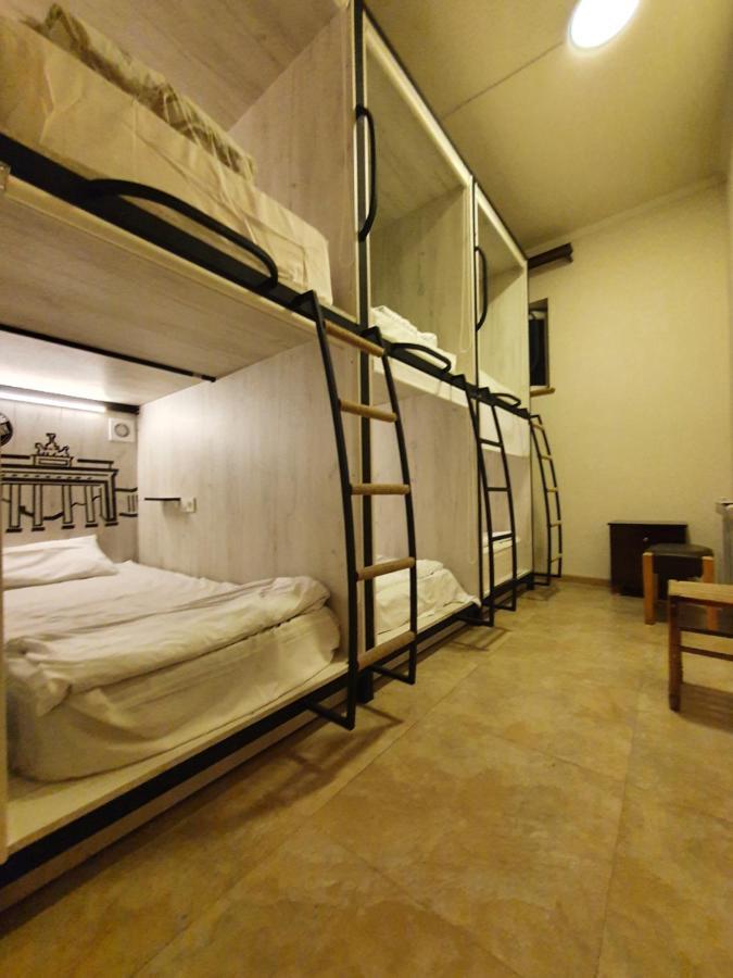 Capsule Hostel In The Old City Of Erévan Extérieur photo